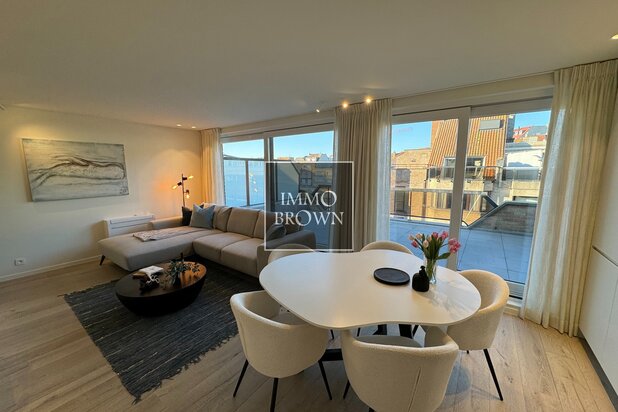 Gerenoveerde penthouse in de Leopoldlaan met zonneterrassen