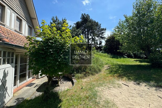 Renovation villa for sale in Zoute near IJzerpark