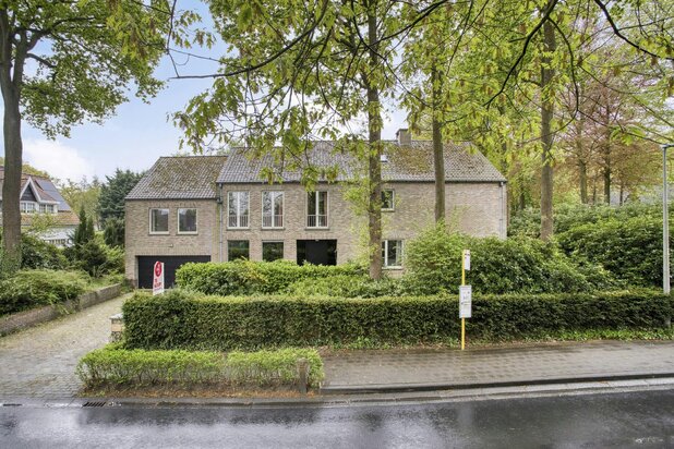 Maison individuelle avec des opportunités pratiques à Sint-Kruis