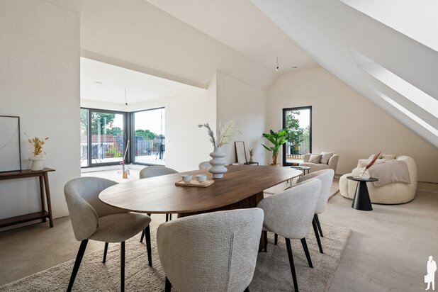 Stijlvolle penthouse op top locatie te Hoogstraten centrum