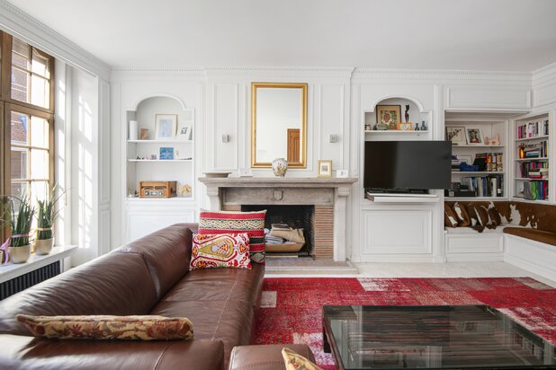 Statige ruime woning met verschillende doeleinden.