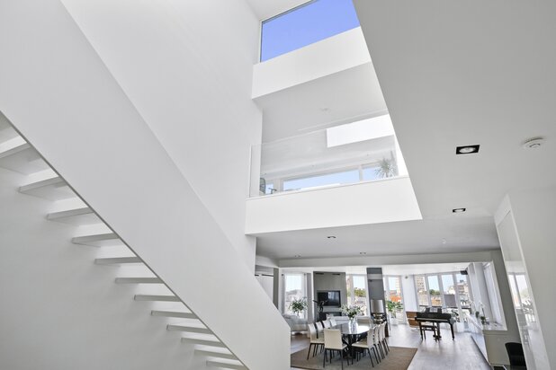 Exclusive duplex penthouse in the theater district!