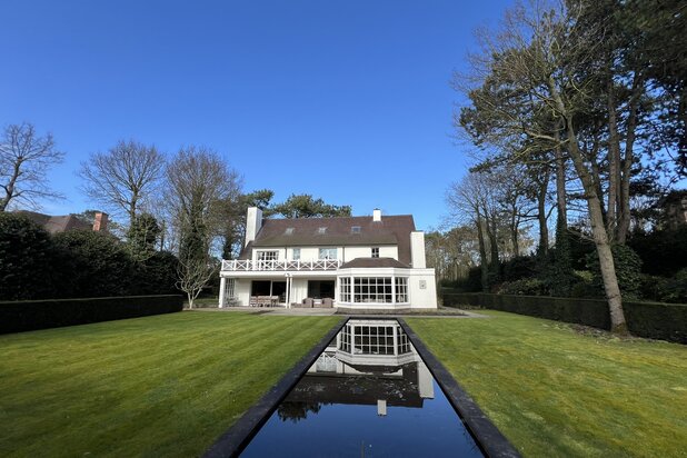 Villa Boslaan Zoute vijver en zuidgerichte tuin