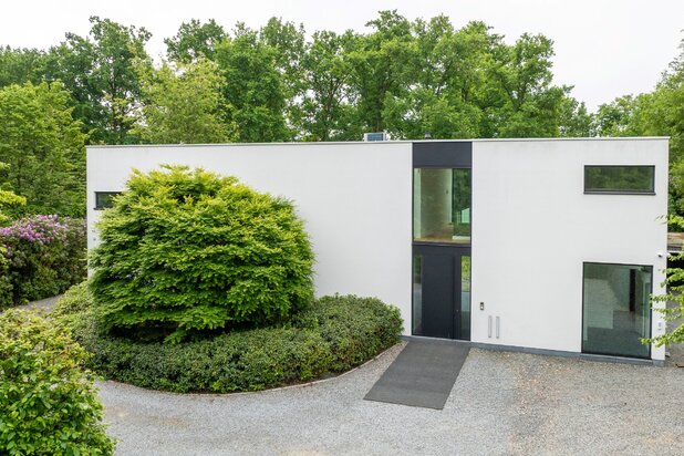 Prachtig gerenoveerde villa met zwembad