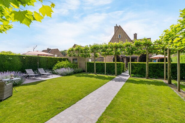 Charmante woning met 4 slaapkamers op 761 m² te Pelt