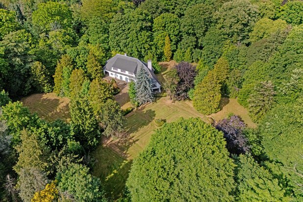 Renovatieproject: Statige villa op uitzonderlijk domein 