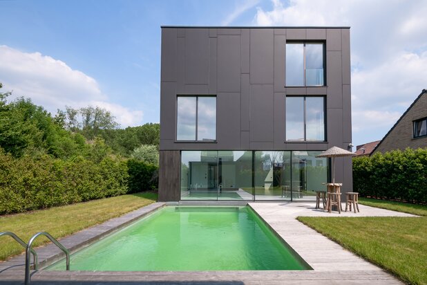 Villa met hoogwaardige afwerking