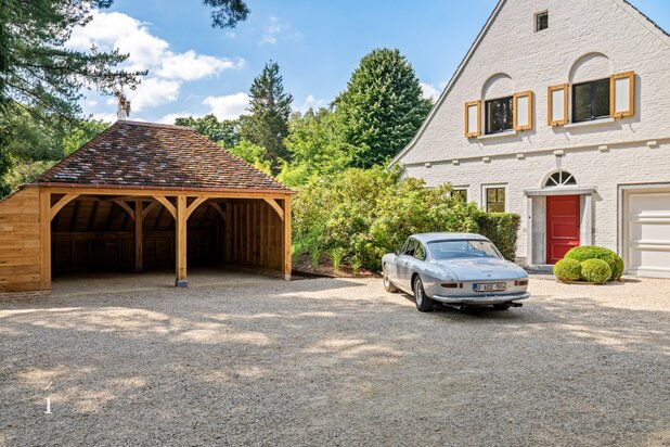 Ruime instapklare villa met zonnige tuin in de Bosstraat