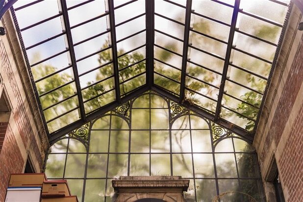 Propriété d'exception à deux pas de l'av Louise :