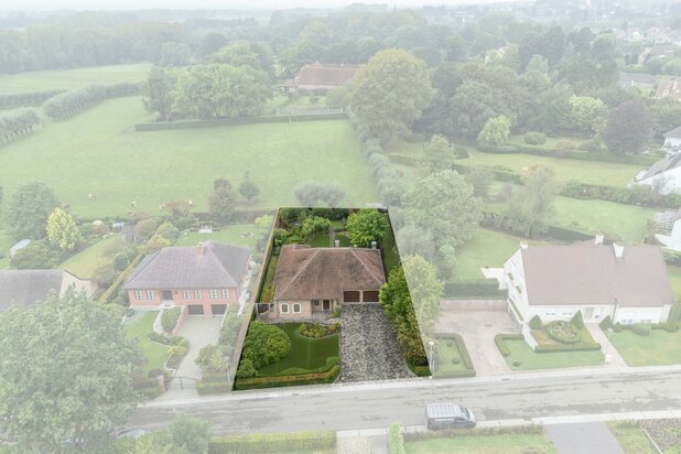 TE KOOP - BLAKMEERSVILLA met 4 slaapkamers en 2 badkamers