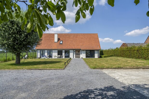 Gemeubelde villa te huur in rollegem met 3 slaapkamers