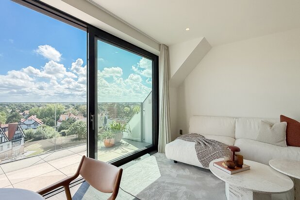 Penthouse neuf baigné de soleil, avec 2 terrasses / Zoute