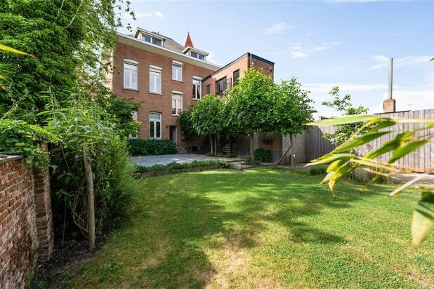 Handelspand met woonst