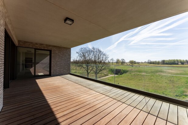 En bordure du GOLF ... 