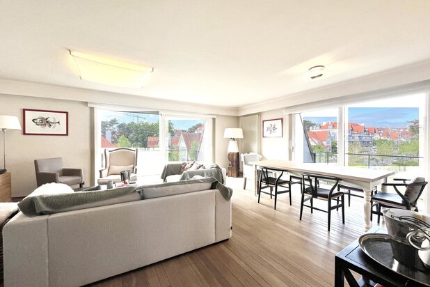 Prachtig ongemeubeld appartement op enkele stappen van het Albertplein!