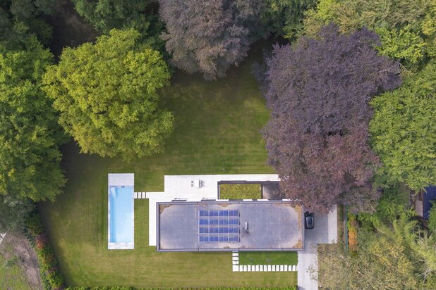 Luxe villa in doodlopende straat te Schilde