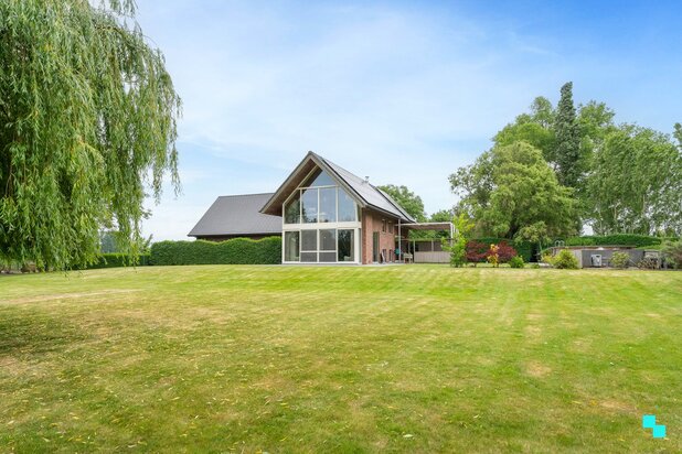 Unieke woning in groene landelijke oase te Oekene (Roeselare)