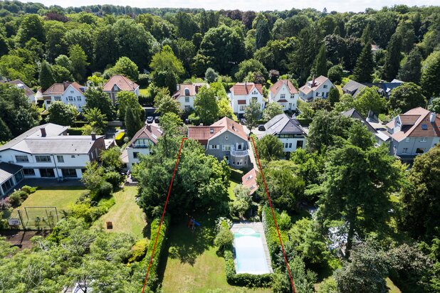 Av. des Aubépines - Garage et Piscine