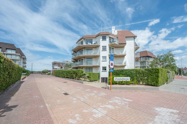 Spacieux rez-de-jardin à l'hauteur de la digue piétonne 