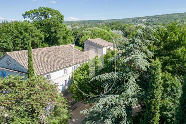 Prestigious estate with exceptional hospitality, gastronomic and event potential for sale – Drôme Provençale