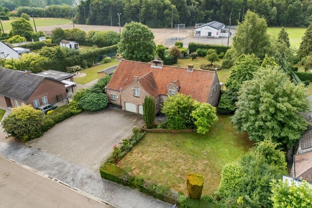 Ruime gezinswoning met extra multifunctionele ruimtes te Alken