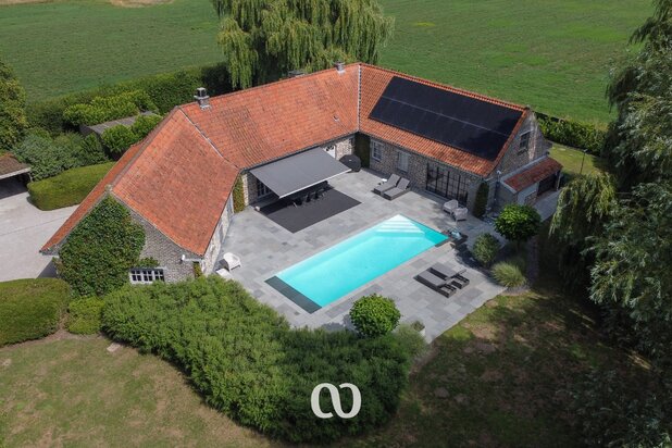 Unieke landelijke hoeve met zwembad en volledige privacy 
