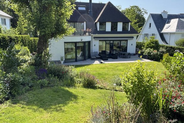 Uccle - Quartier Léo Errera - Villa op 11 aren