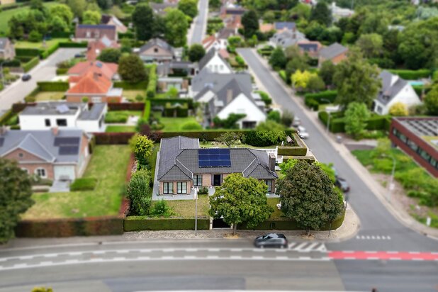 Villa entièrement rénovée dans un quartier Résidentiel