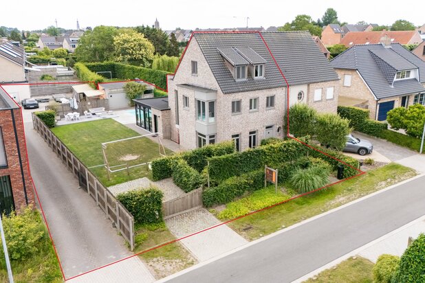 Woning inclusief naastgelegen bouwperceel op ca. 1025 m².