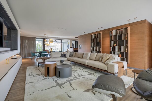 Luxe appartement van 235 m² aan de Blauwe Boulevard te Hasselt