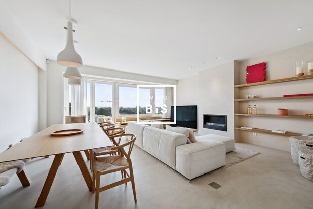 Instapklaar en volledig bemeubeld appartement met prachtig uitzicht in Het Zoute