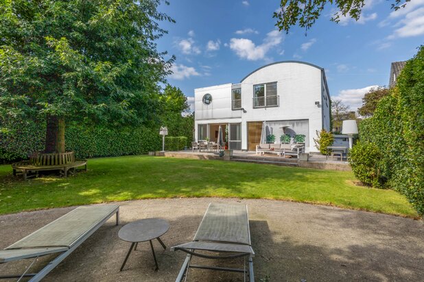 Instapklare luxe designvilla 5 SLPK en 4BK in Elsdonkwijk  