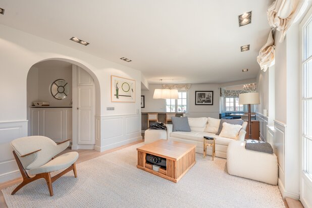 Appartement d’angle spacieux dans une résidence-villa de petite envergure, à seulement quelques pas de la place Albert et de l'église des Dominicains...