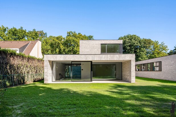 Exclusieve Nieuwbouwwoning met Hoogwaardige Materialen