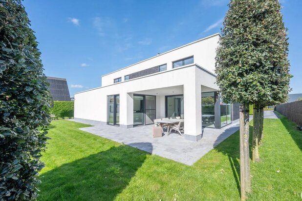  Luxueuse villa moderne à Knokke
