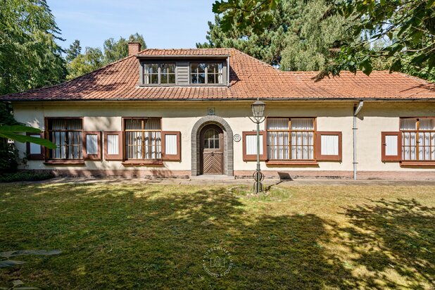 Te renoveren woning op toplocatie in Sint-Martens-Latem