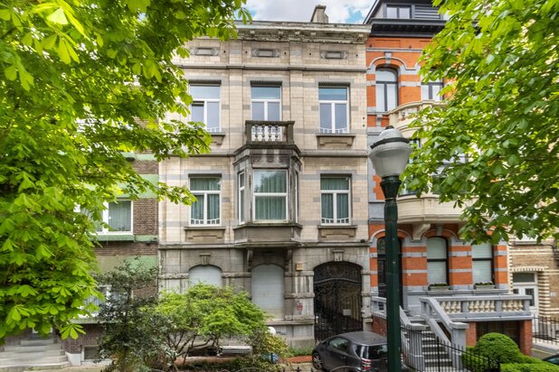 Parc Astrid : Maison de Maître avec Jardin et parking