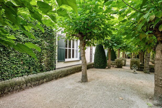 Top gelegen villa te koop op 1185 m2 grond