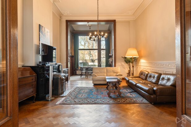 Statige herenwoning met rijke geschiedenis in hartje Leuven!