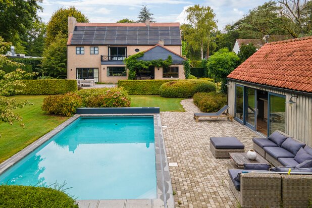 Energiezuinige villa met zwembad en poolhouse op ca.3.273 m²