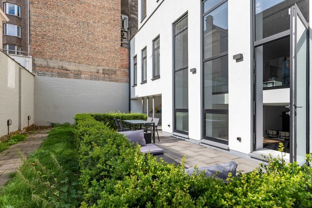 Exclusieve duplex met tuin op topligging in hartje Antwerpen