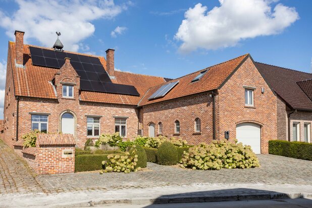 Karaktervolle, energiezuinige woonst (label A) met weide