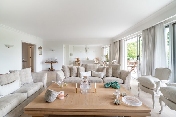 Prince d'Orange: stunning 4-bdr apartment, fully renovated