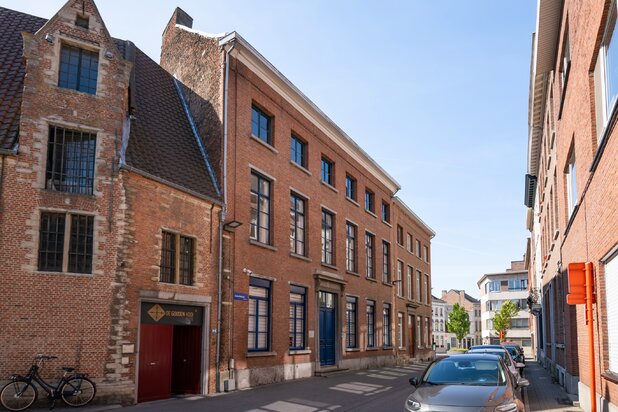 Meesterwoning met veel potentieel in hartje Mechelen