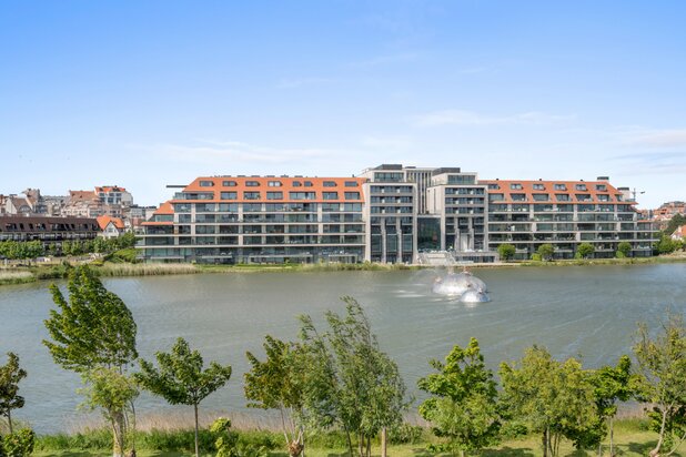 Prachtig gerenoveerd hoekappartement aan het Zegemeer