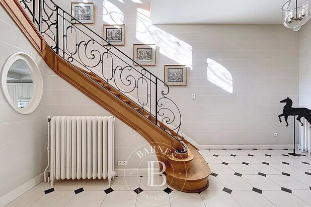 Ukkel- Weelderig herenhuis te koop