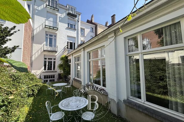 Saint Gilles- Maison arrière avec bâtiment arrière et jardin