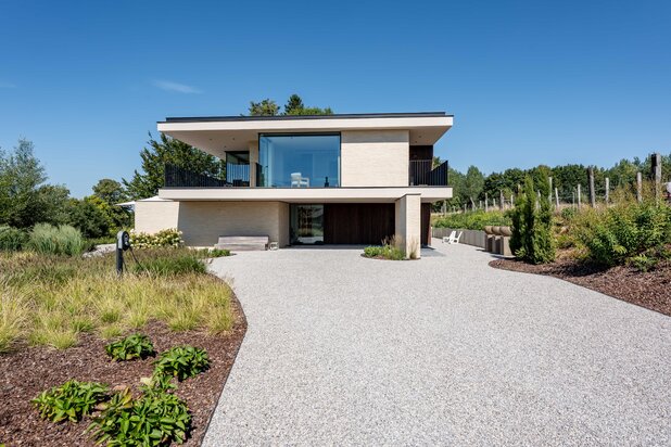  Exclusieve villa met zwembad te Sint-Lievens-Houtem