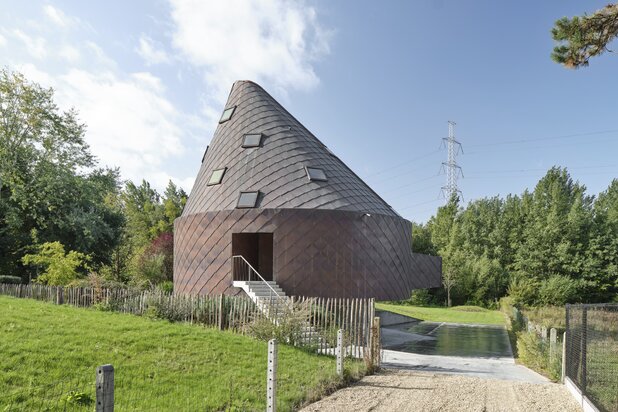 Sculpture architecturale unique à Dilbeek nature