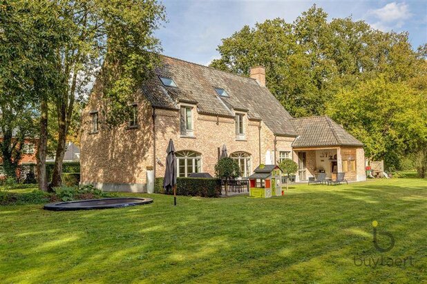 Gezellige MANOIRE villa in een aangename omgeving te Halle / Zoersel!